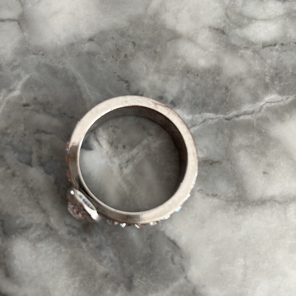 Ring bundle.  2 silver tone sparkly rings. - Picture 7 of 8